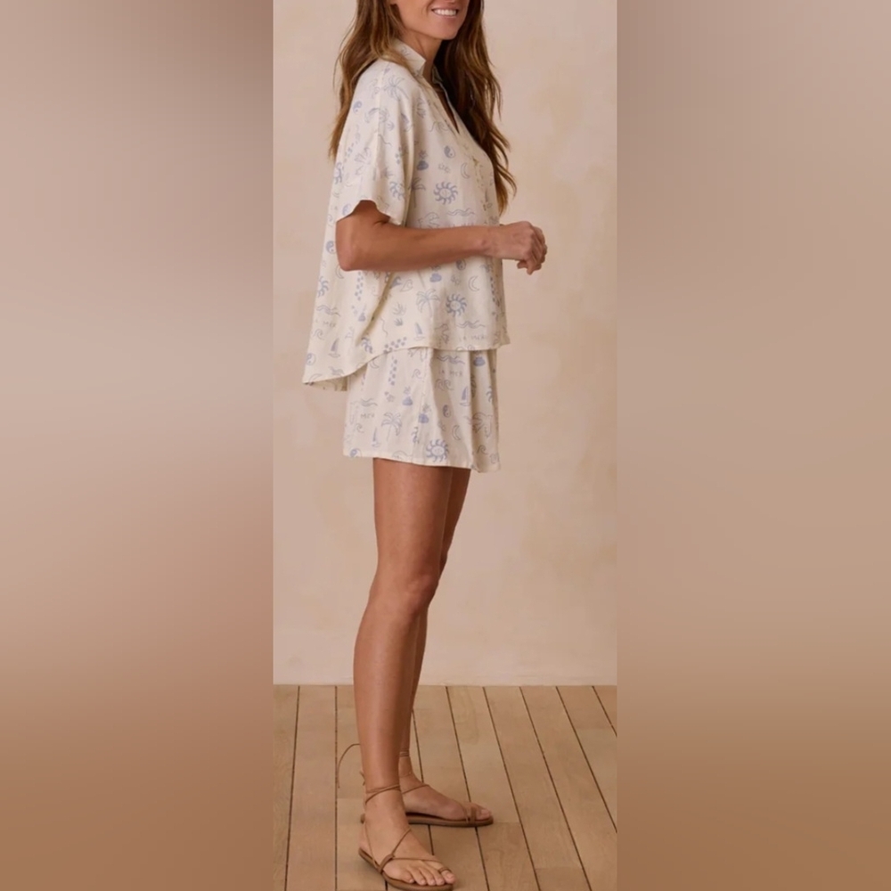 Rylee + Cru Cream Button-Down Shirt with Light Blue Print